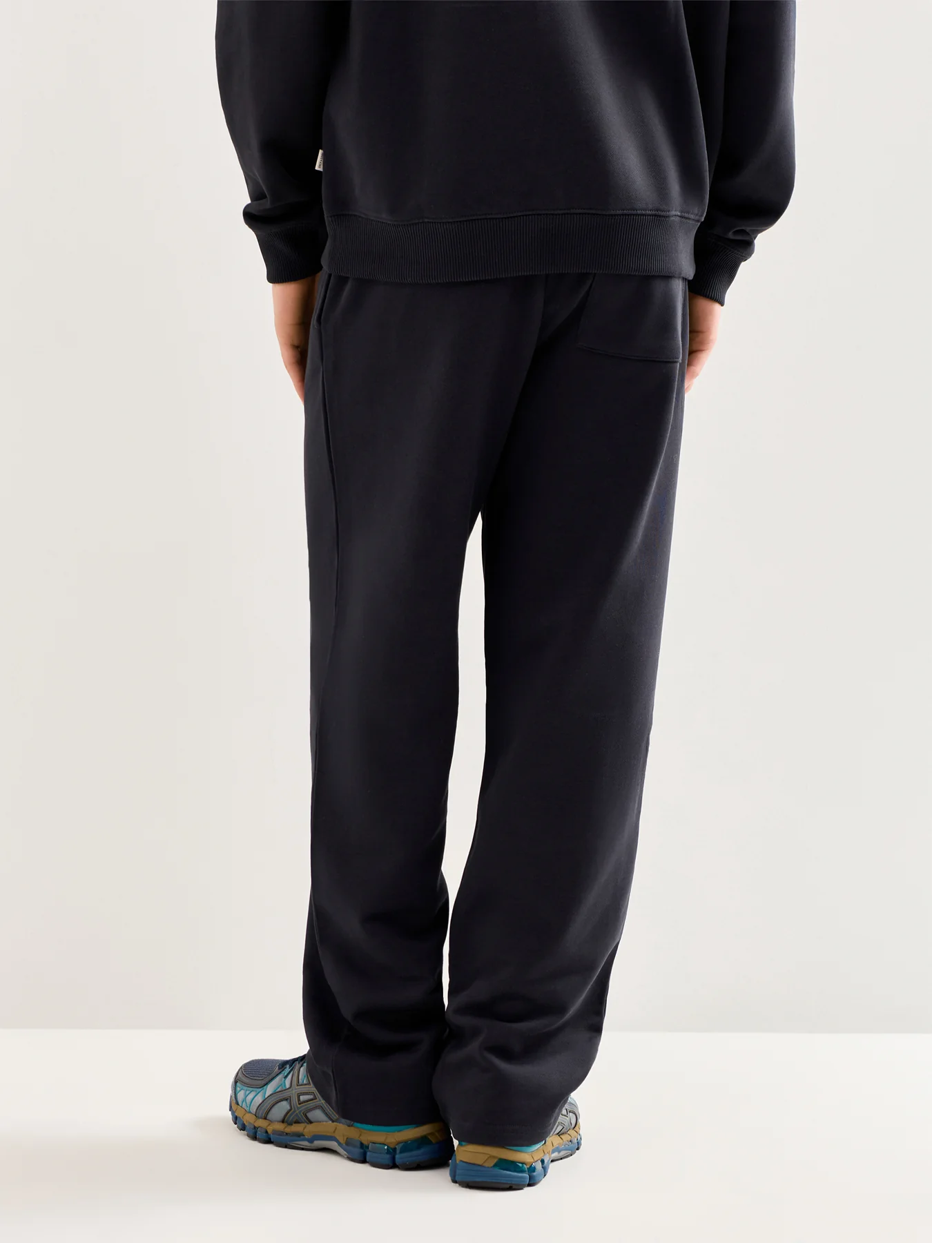 Loose Sweat Pant - Image 5