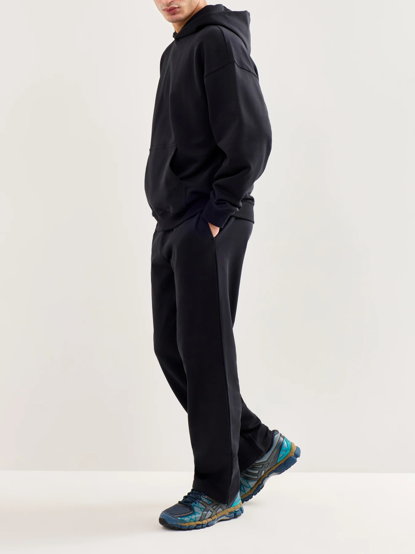 Lucas Oversized Long Sleeve Hoodie Black - Image 2