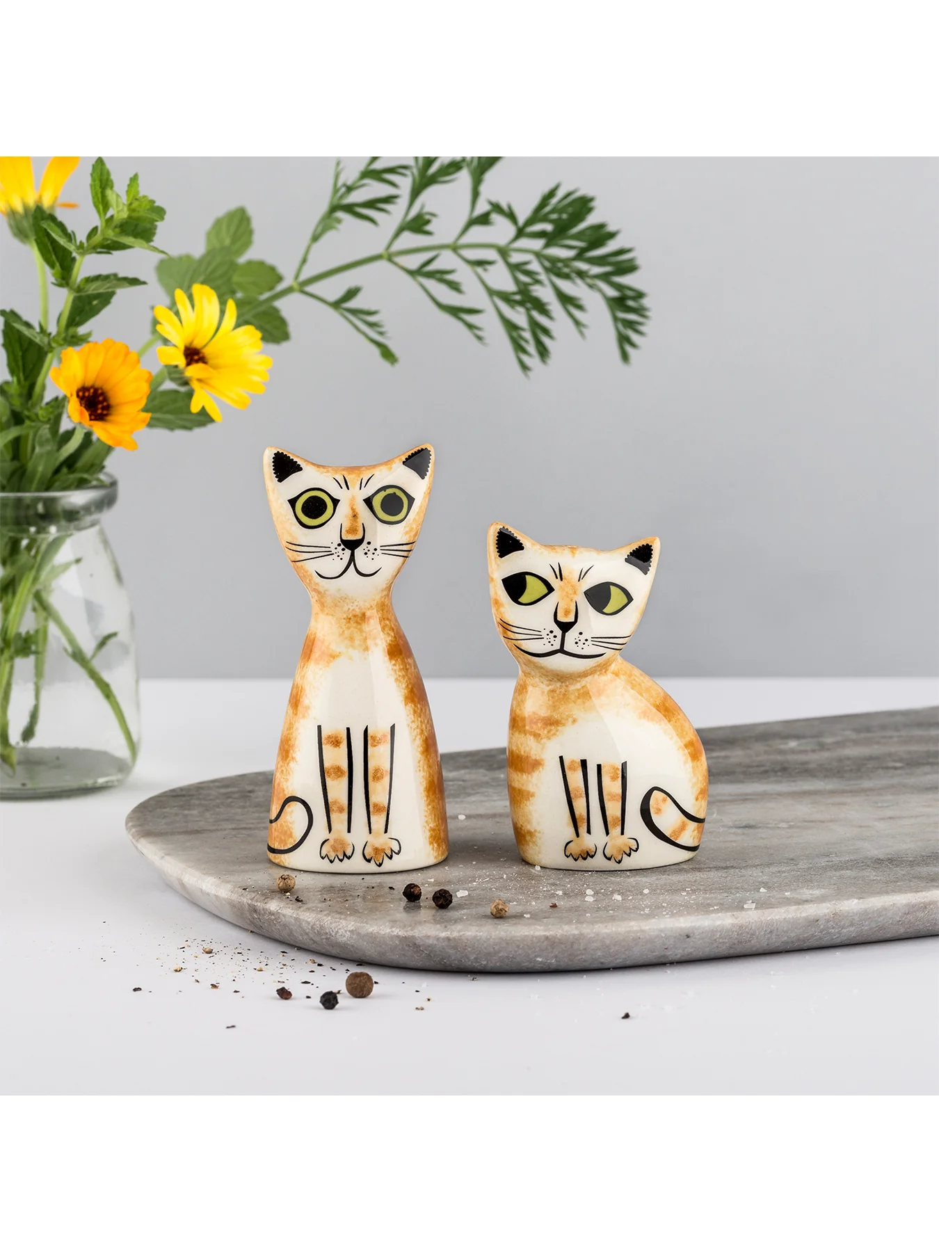 Cat Salt and Pepper Shakers Ginger - Image 2