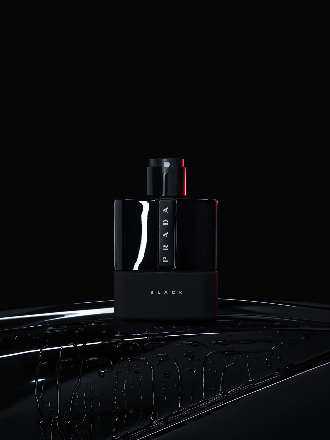 Luna Rossa Black Eau de Parfum 100ml - Image 2