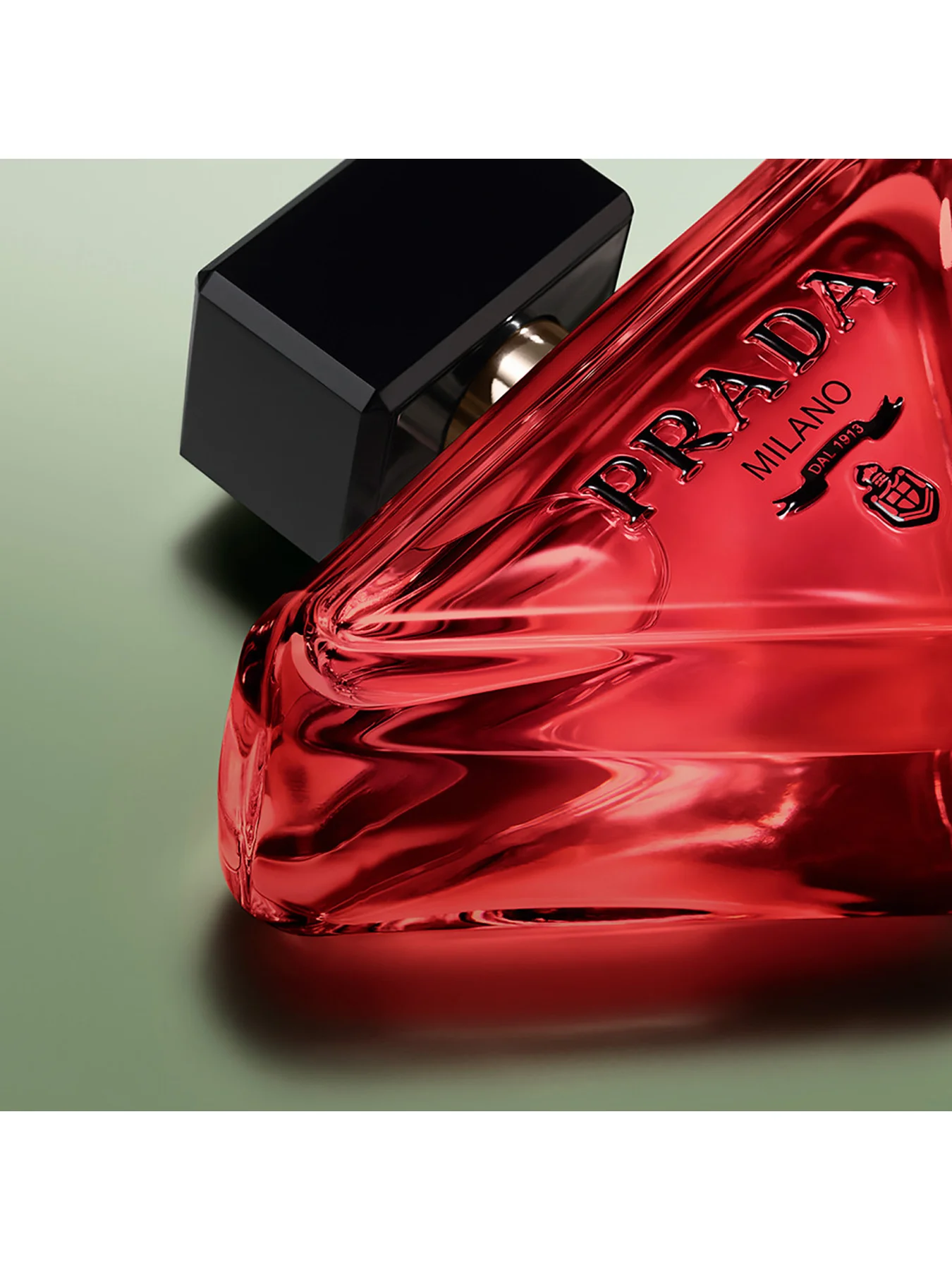 Paradoxe Radical Essence Parfum 50ml - Image 3