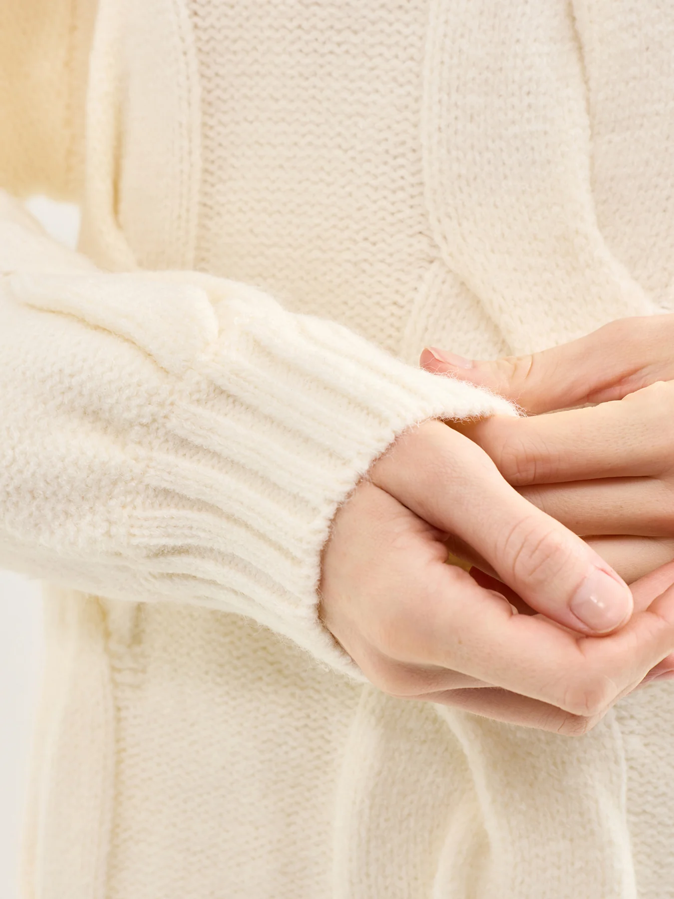 Atlantic Chunky Cable Knit Jumper Cream - Image 3
