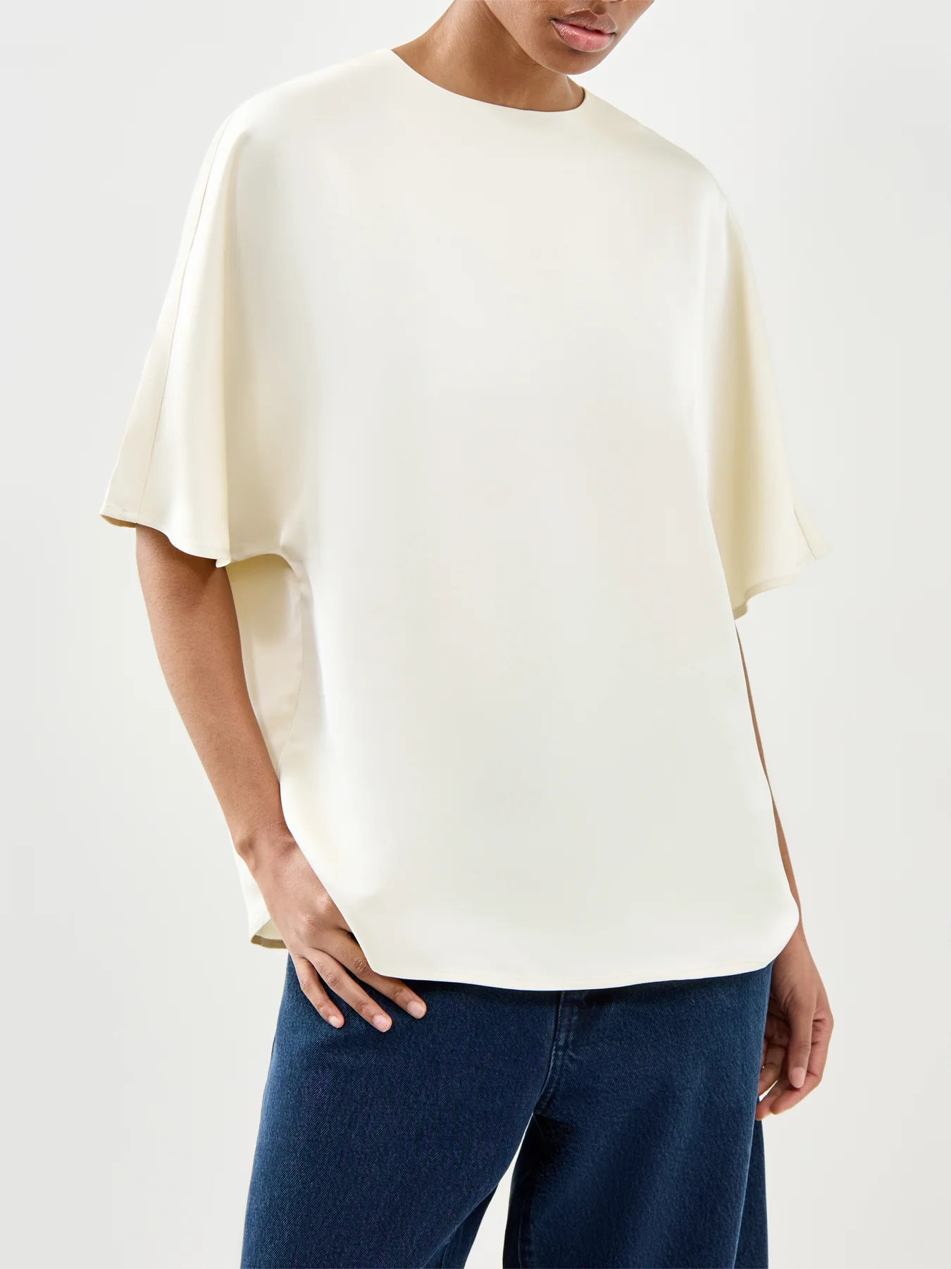Breya Satin T-Shirt Cream - Image 4
