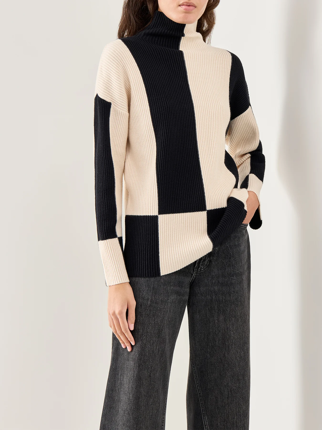 Chunky Cable Knit Jumper Black - Image 4