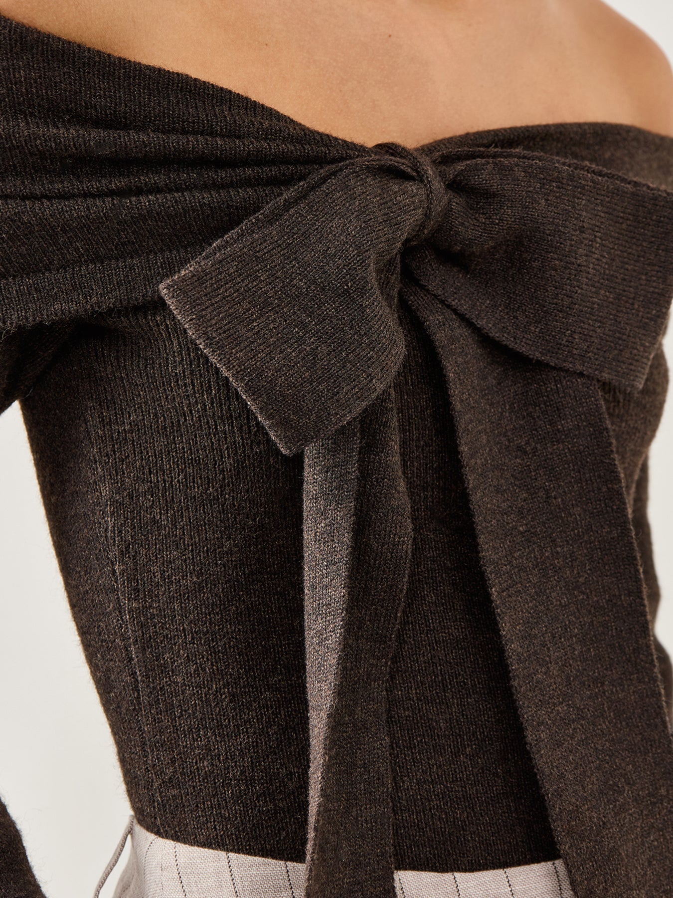 Tilda Bardot Bow Knit Top Brown - Image 3