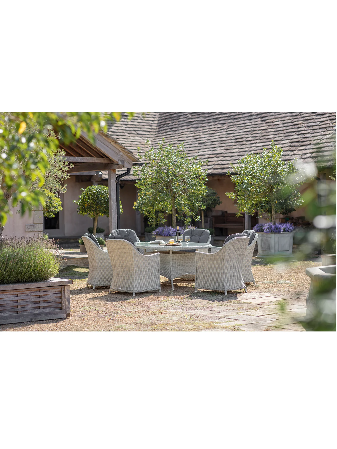 Monterey 6-Seater Rattan Garden Dining Set Grey - Image 4