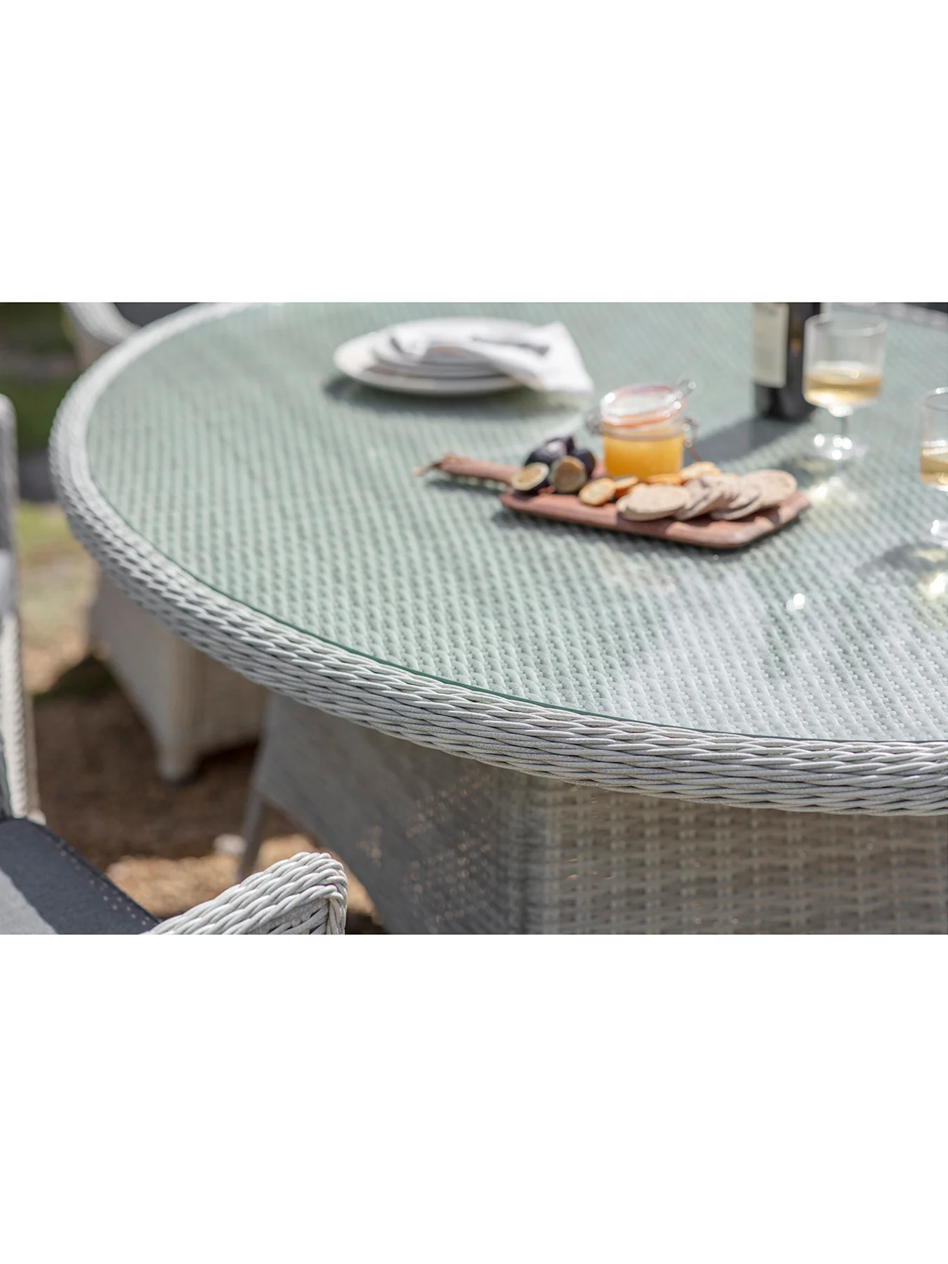 Monterey 6-Seater Rattan Garden Dining Set Grey - Image 5