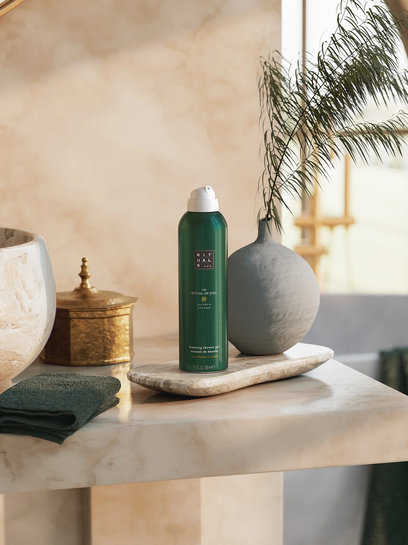 The Ritual of Jing Foaming Shower Gel - Image 2