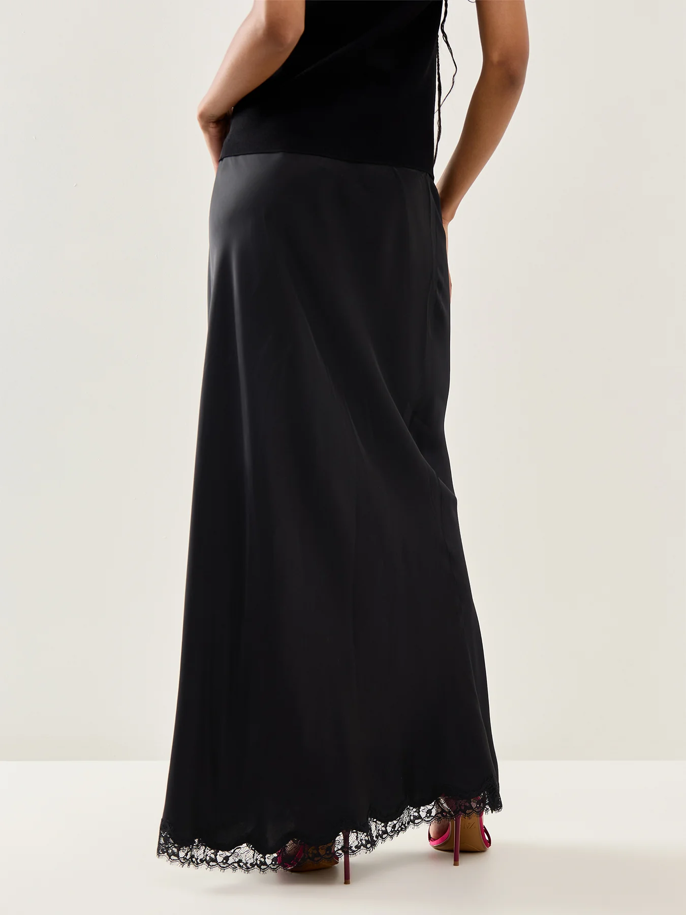 Stassie Midi Skirt Black - Image 5
