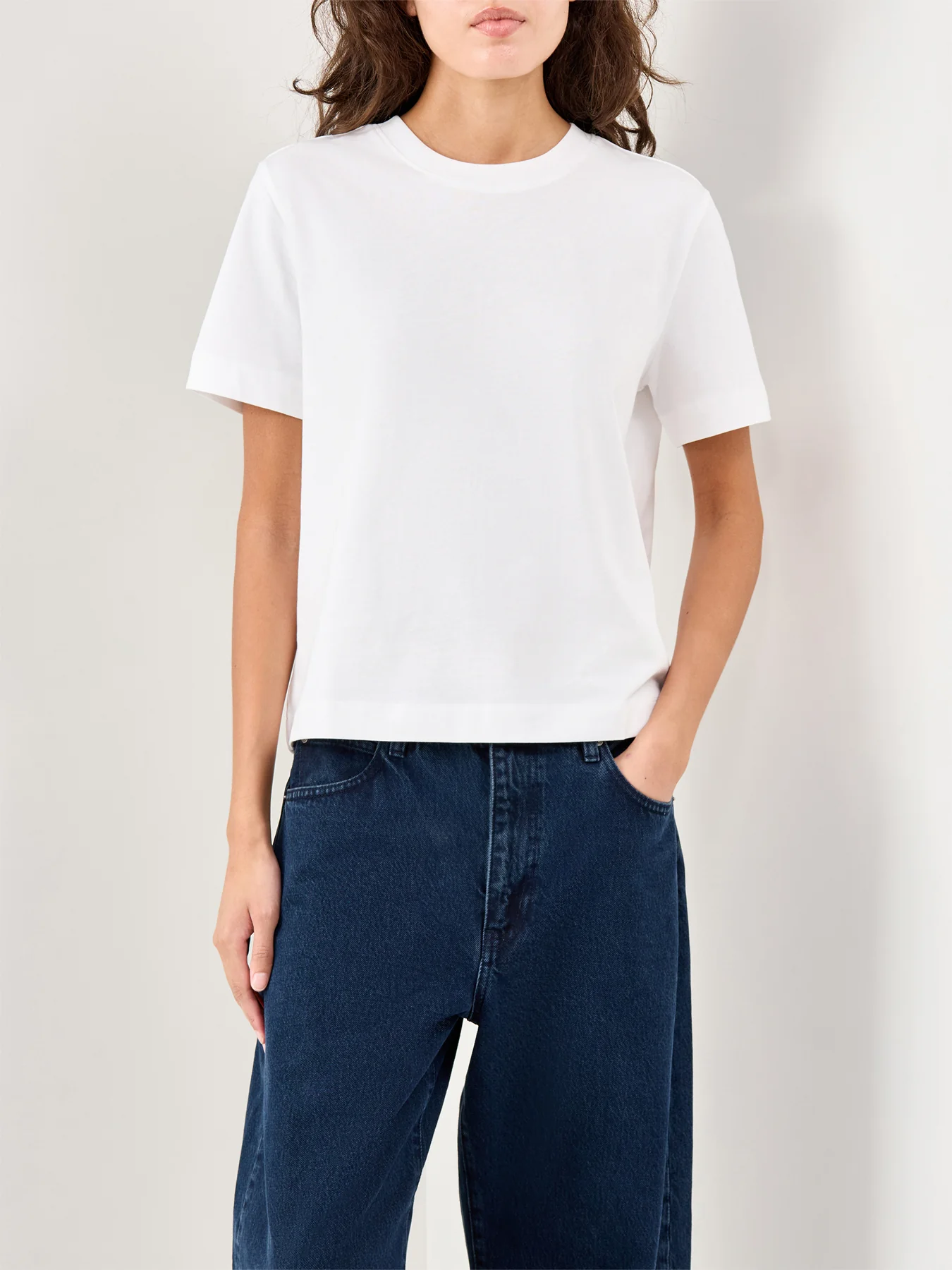 Essential Short Sleeve Boxy T-Shirt White - Image 4