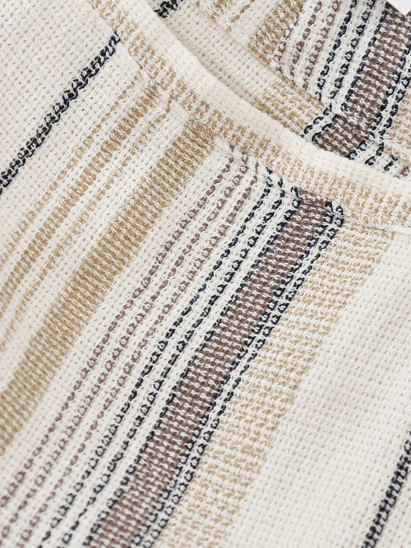 Regcal Shorts Brown - Image 3