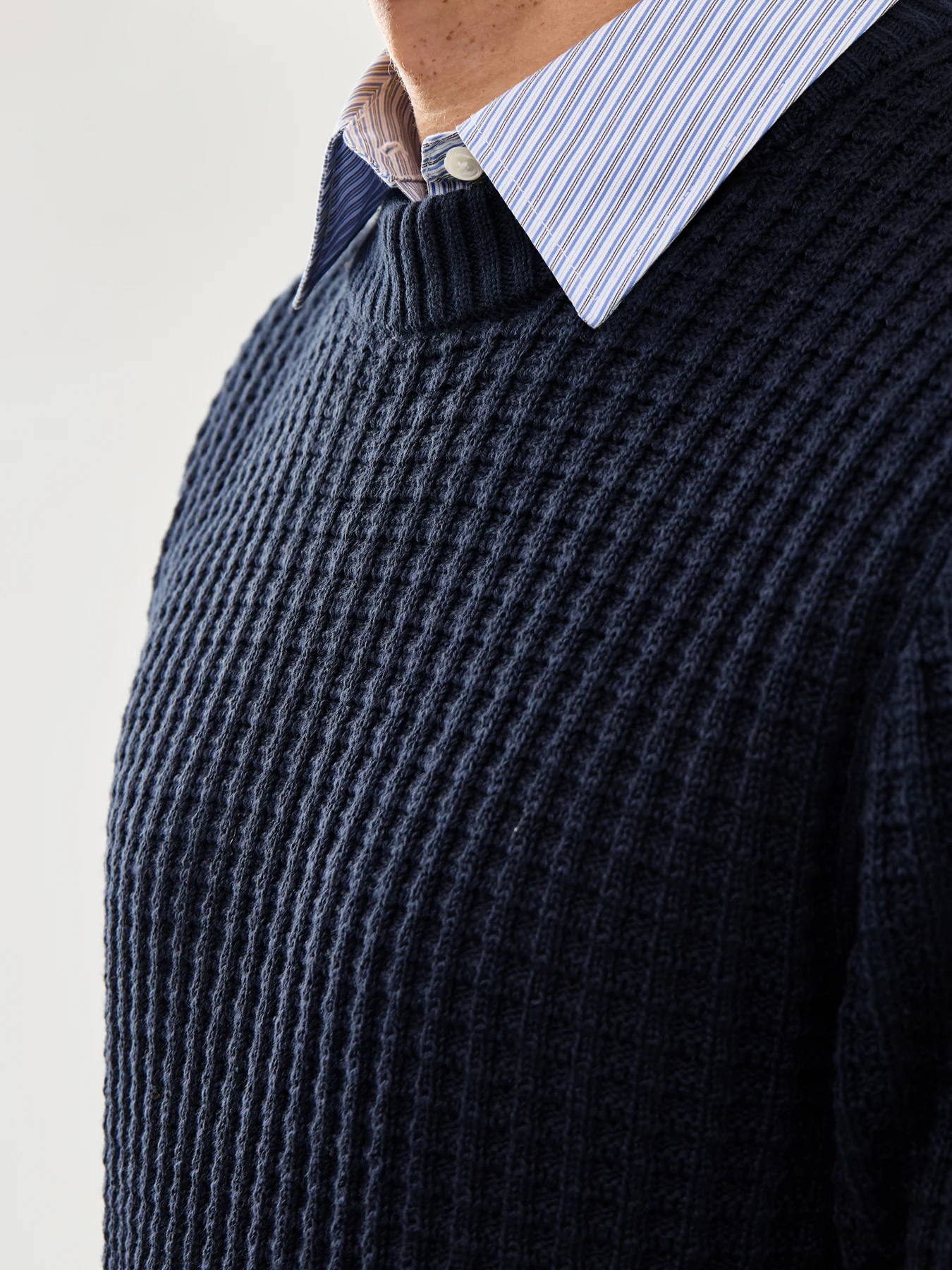 Knit Structure Crew Neck Navy - Image 3