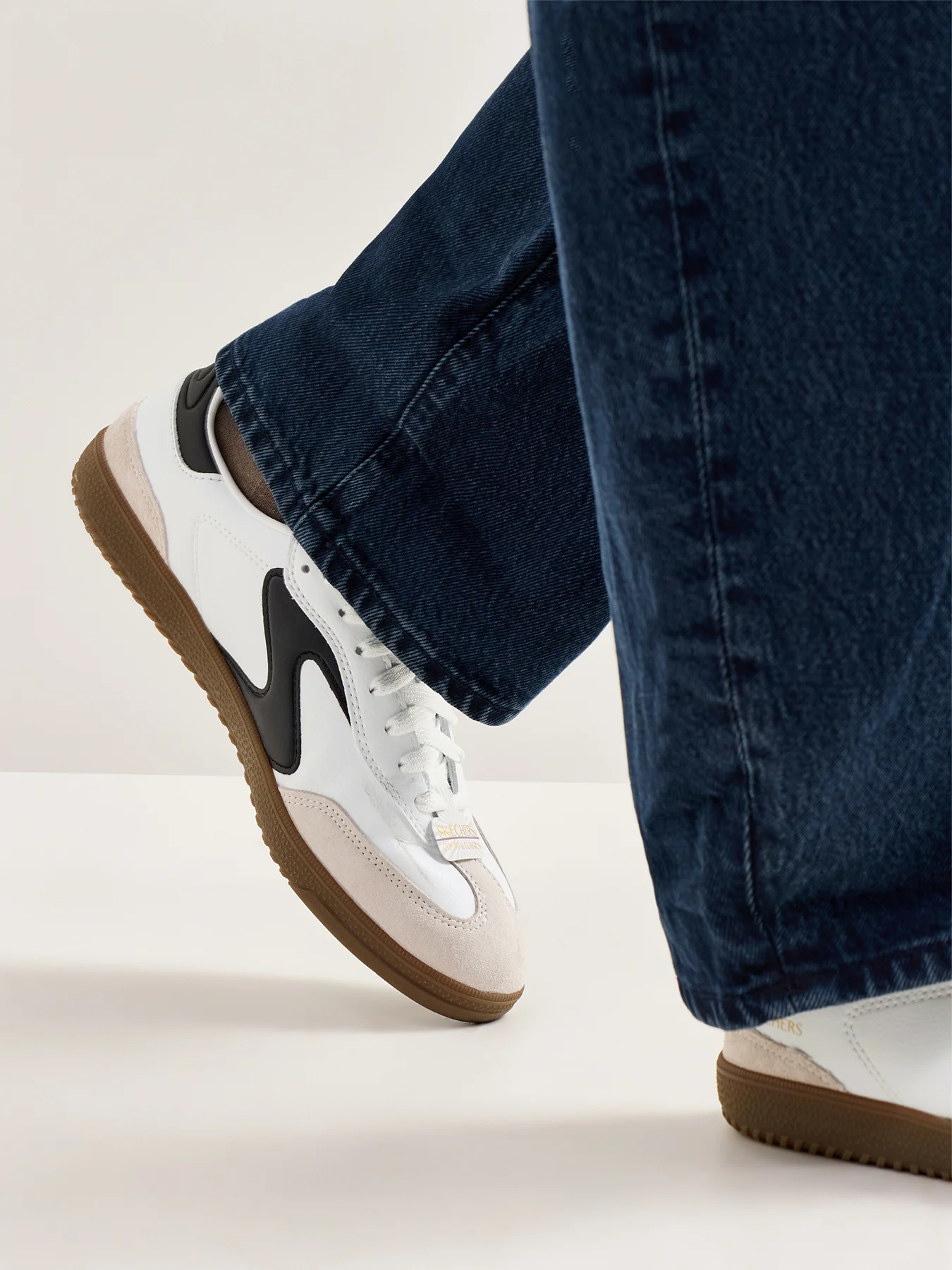 Hotshot Kickoff Trainers White - Image 2