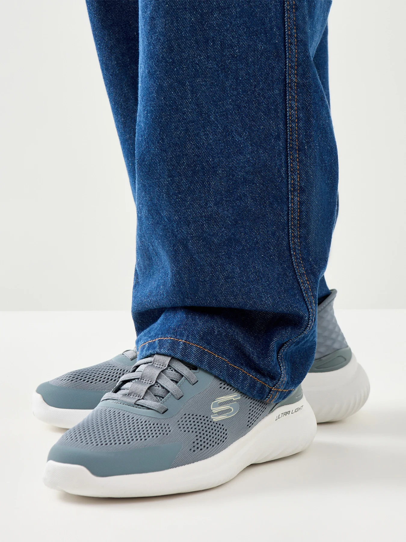 Summits High Range Trainers Navy - Image 2