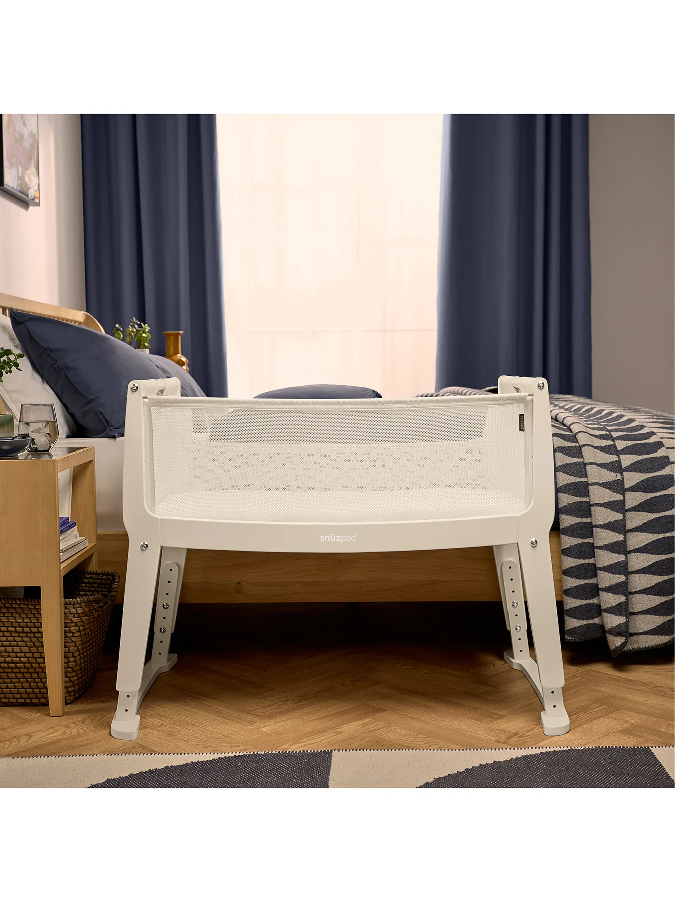SnuzPod Studio Bedside Crib Cashmere Beige - Image 2