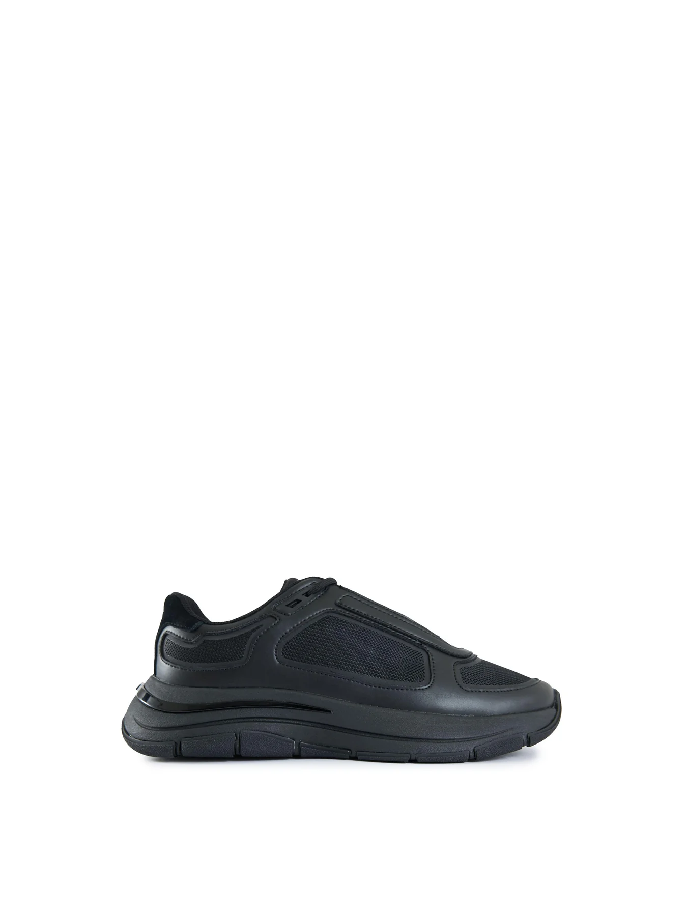 Mens MALLET Alton Black Out Leather Trainers Black