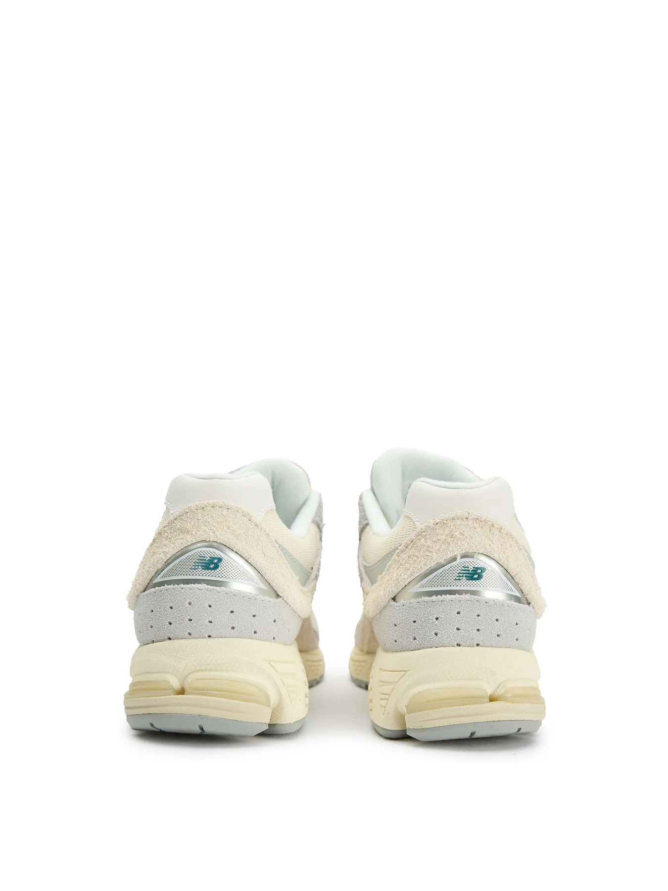 Womens NEW BALANCE 2002r Suede Trainers Natural/grey/creme - Image 3