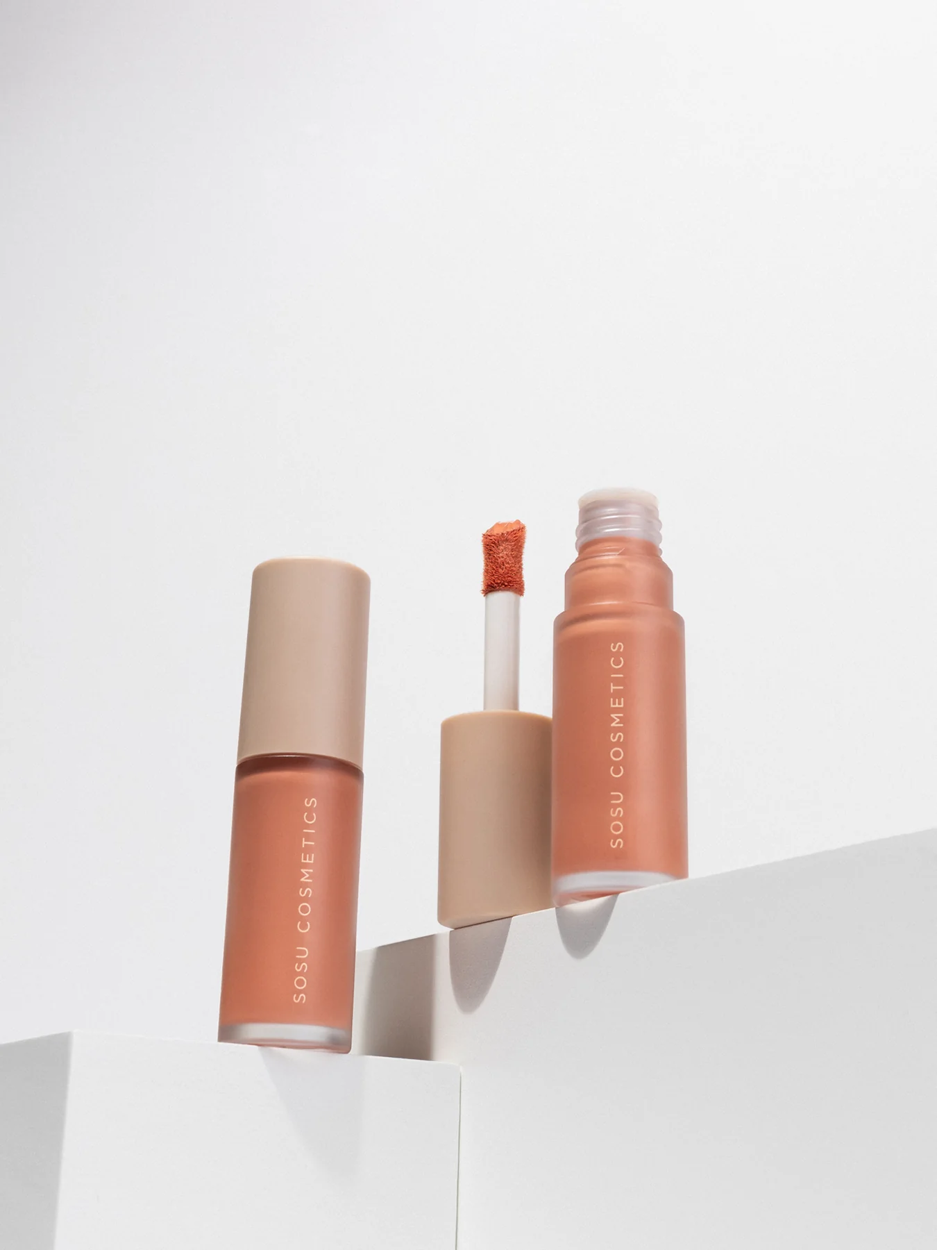 Liquid Complexion Dewy Blush 9ml - Image 3