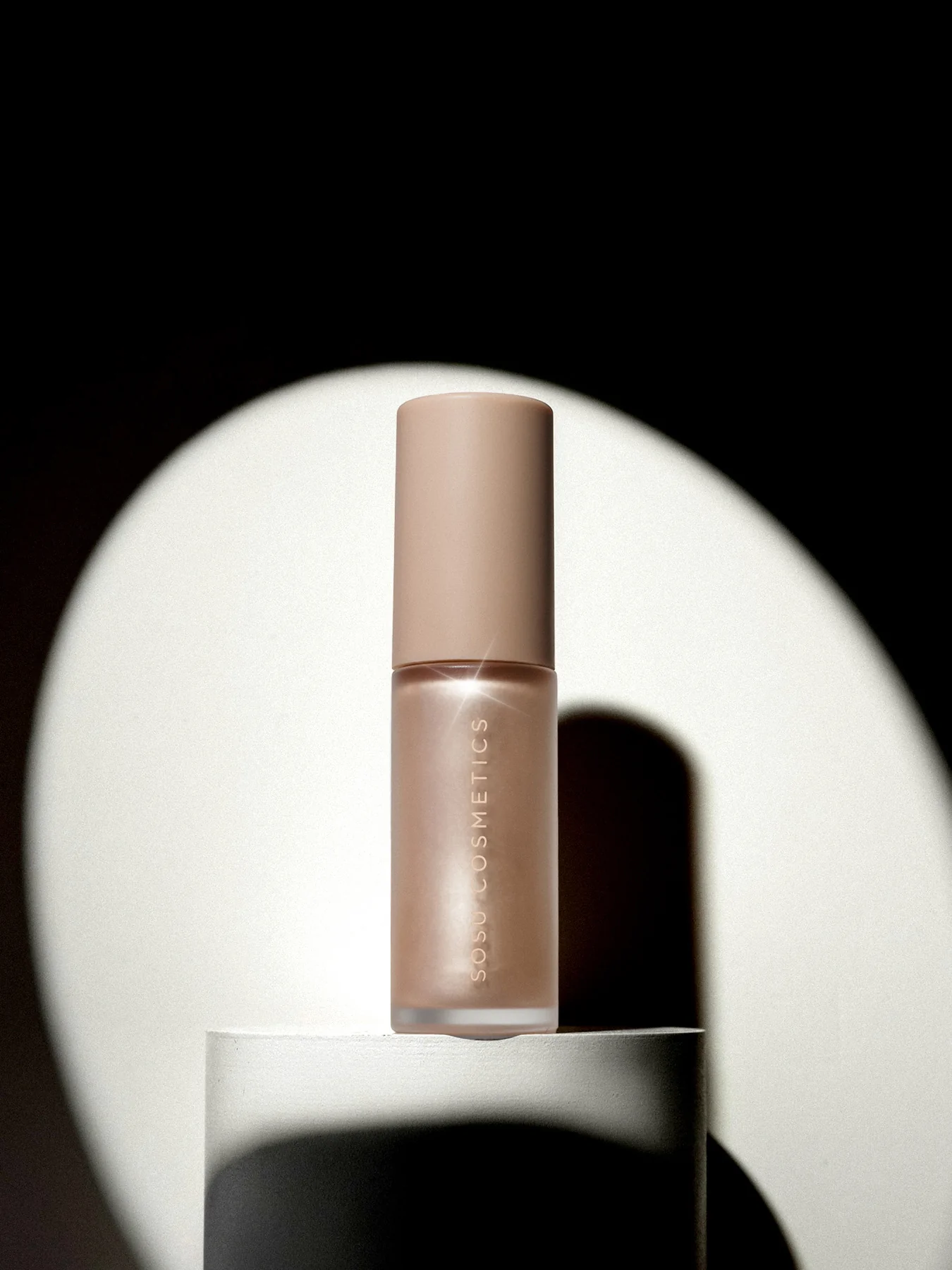 Liquid Complexion Highlight Glow 9ml - Image 2