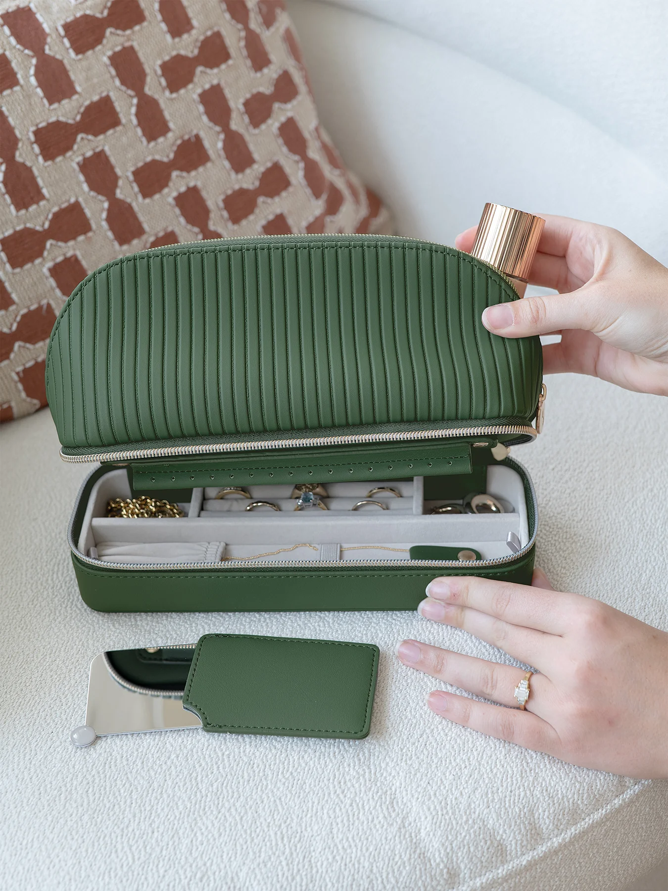 Jewellery & Cosmetic Travel Bag - Image 2