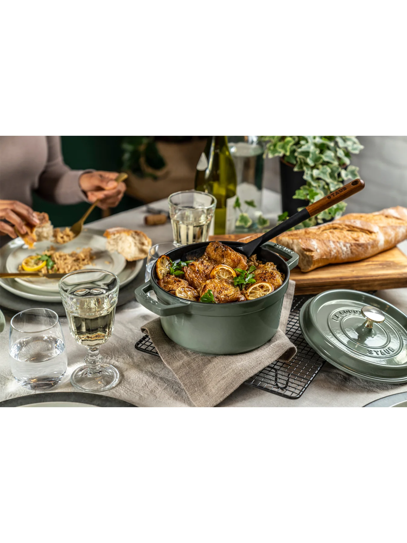 Cocotte Round Black - Image 4