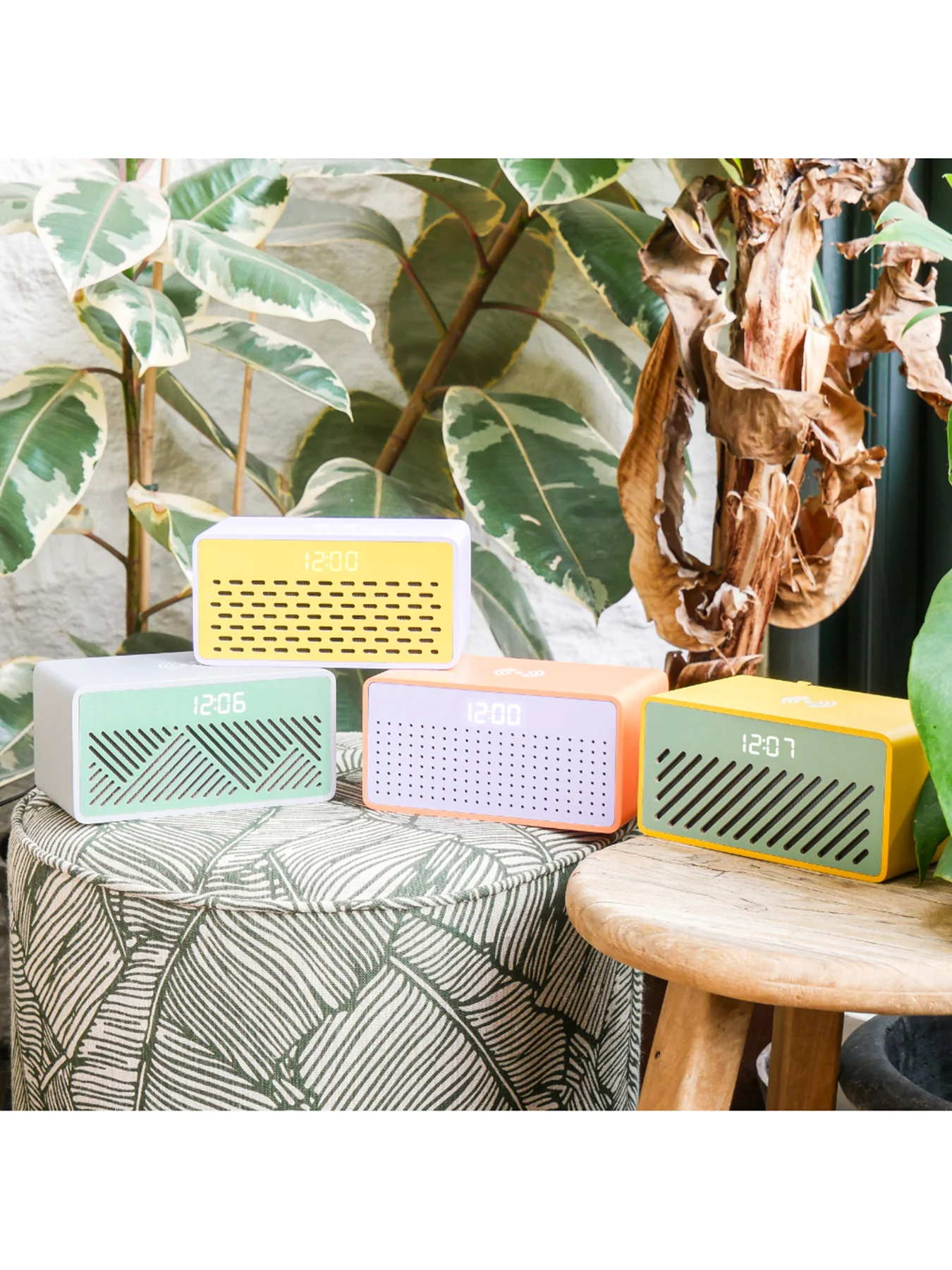 Rise Mix Wireless Charger and Bluetooth Speaker Yellow & Green - Image 3