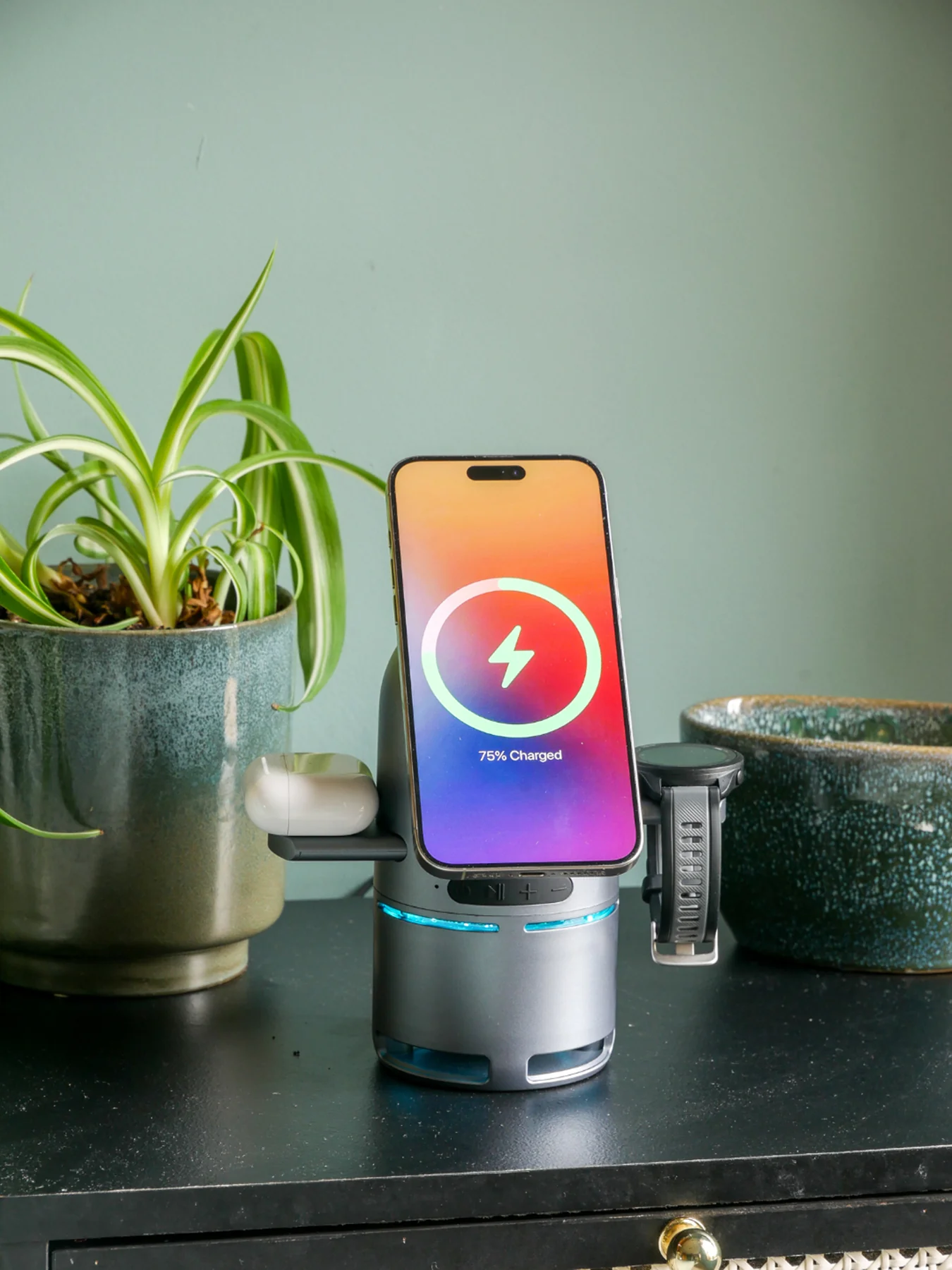 Twist & Play Wireless Charger and Speaker - Image 2