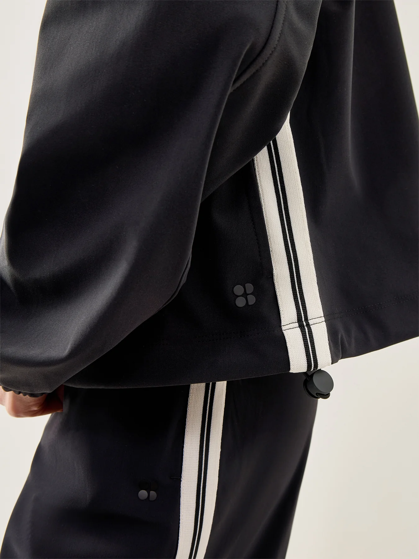 Explorer Side Tape Zip Through Midlayer - Image 3
