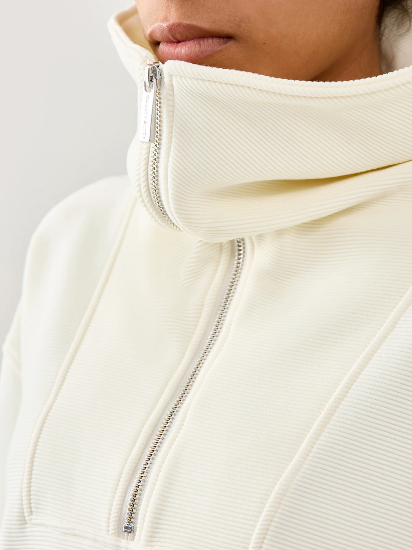 Peaceful Rib Half Zip Cropped Sweatshirt Lily White - Image 3