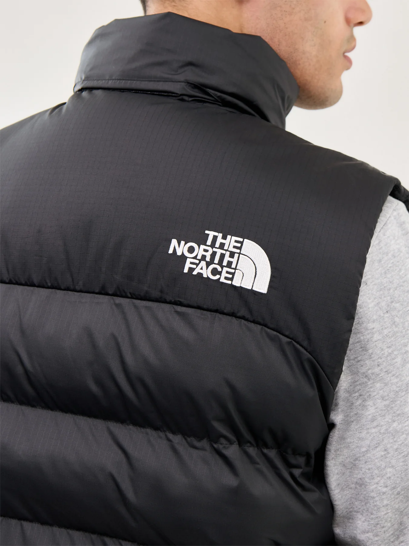 Limbara Insulated Vest  Black - Image 3