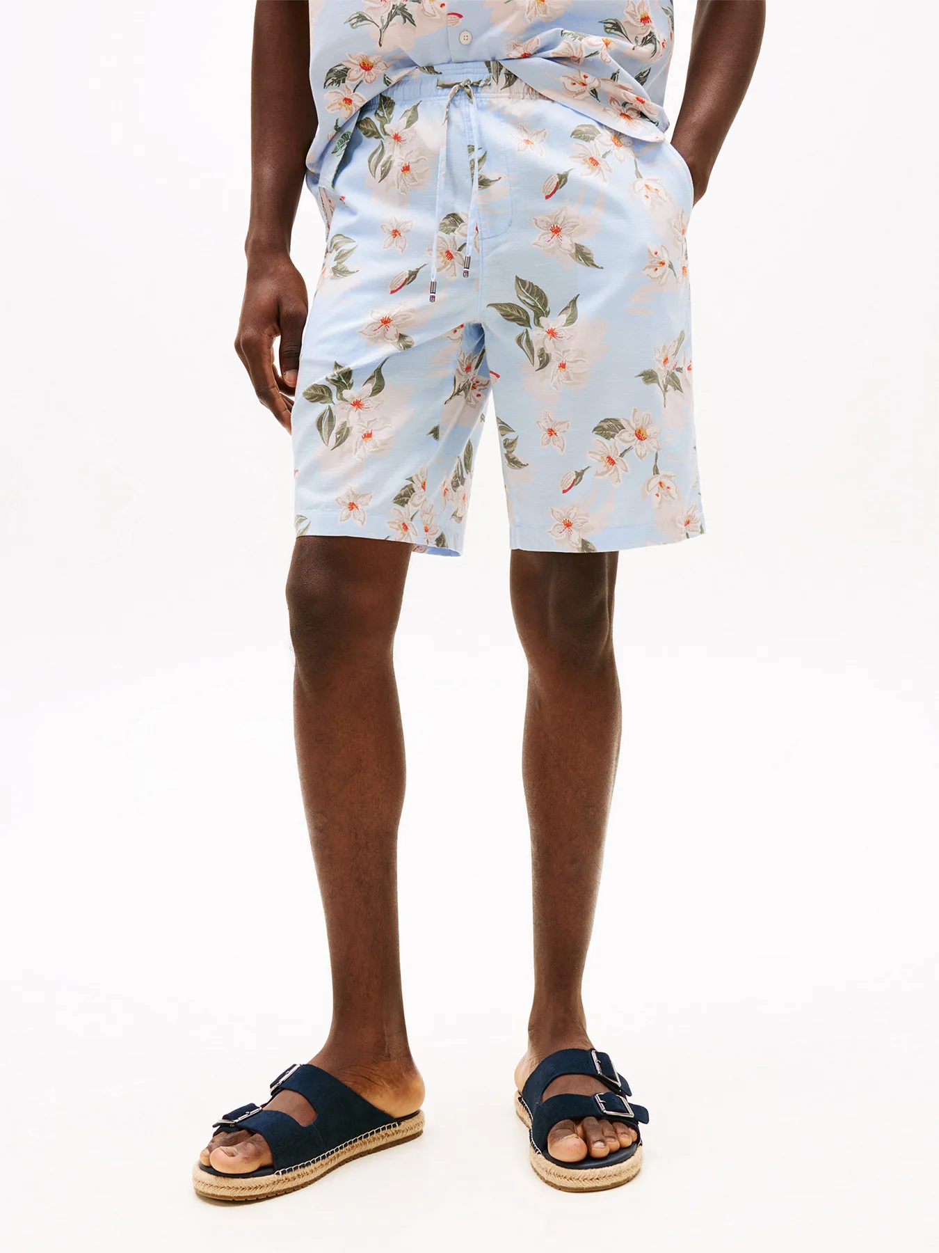Mercer Floral Print Relaxed Shorts - Image 2