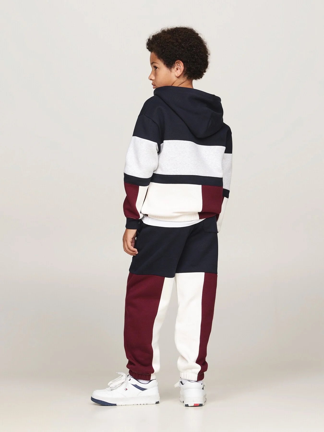 Colour-Blocked Quarter-Zip Hoodie - Image 3
