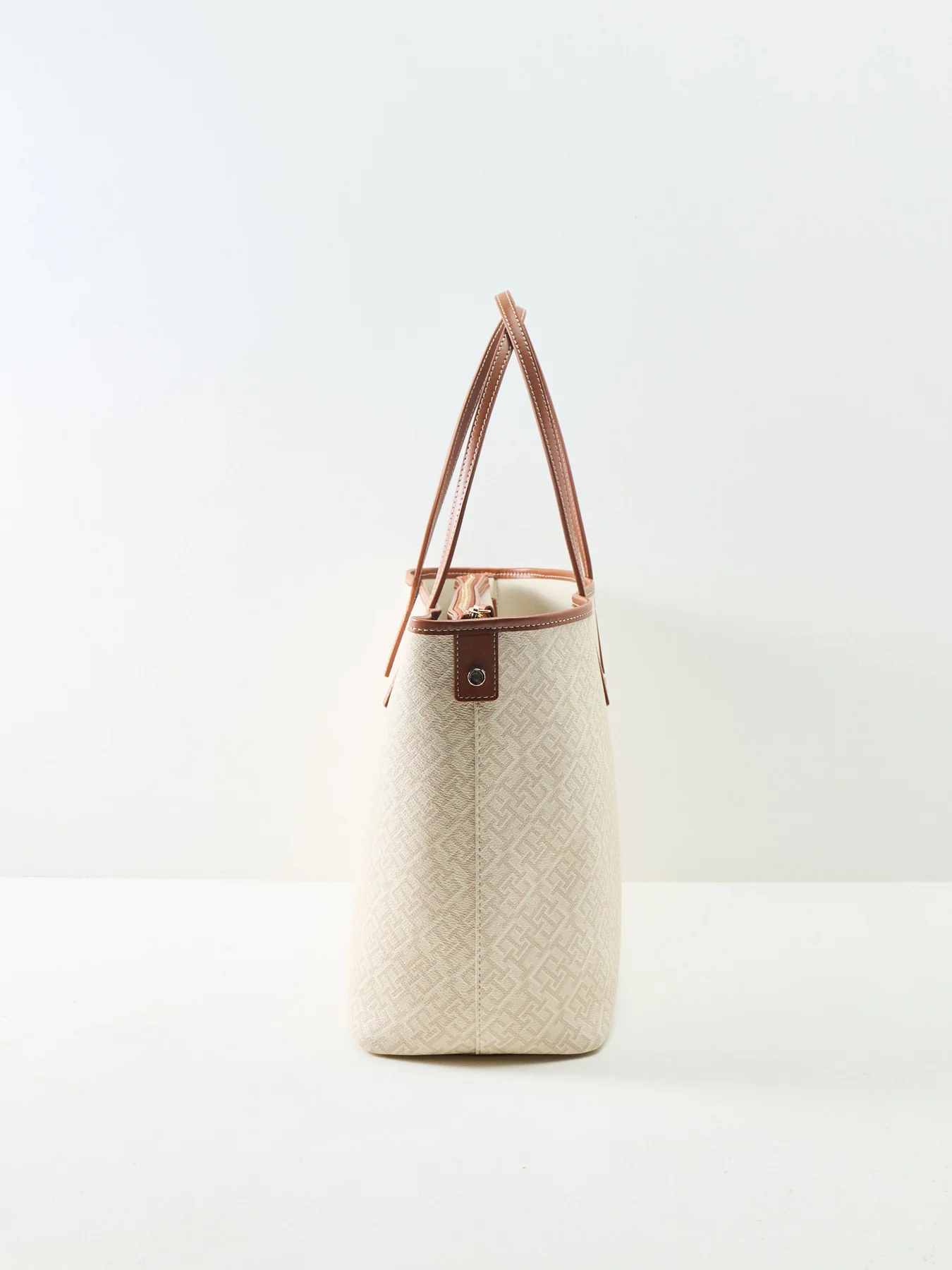 Monoplay Stripe Tote Bag Cream - Image 4
