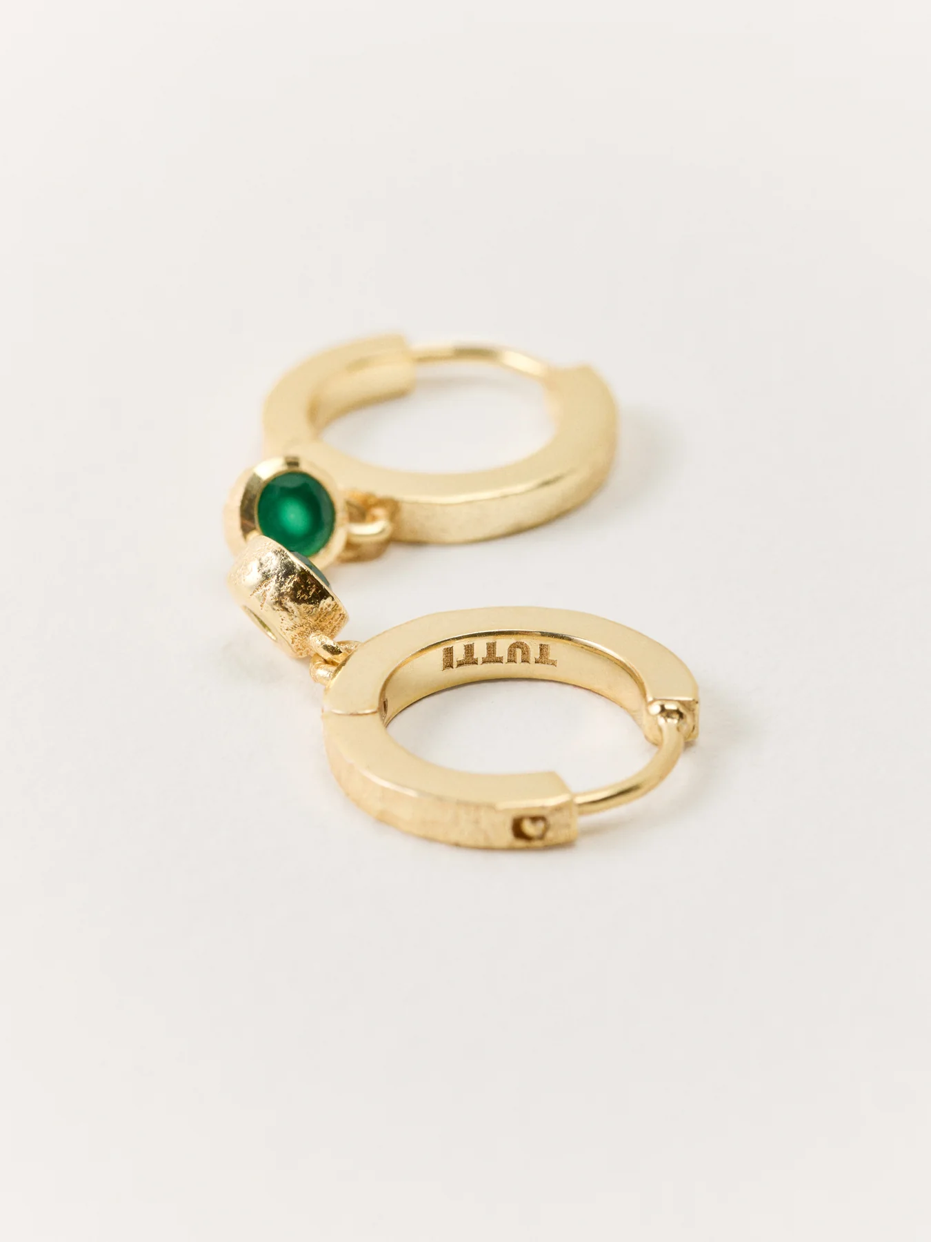 Green Onyx Hoop Earrings Gold - Image 3
