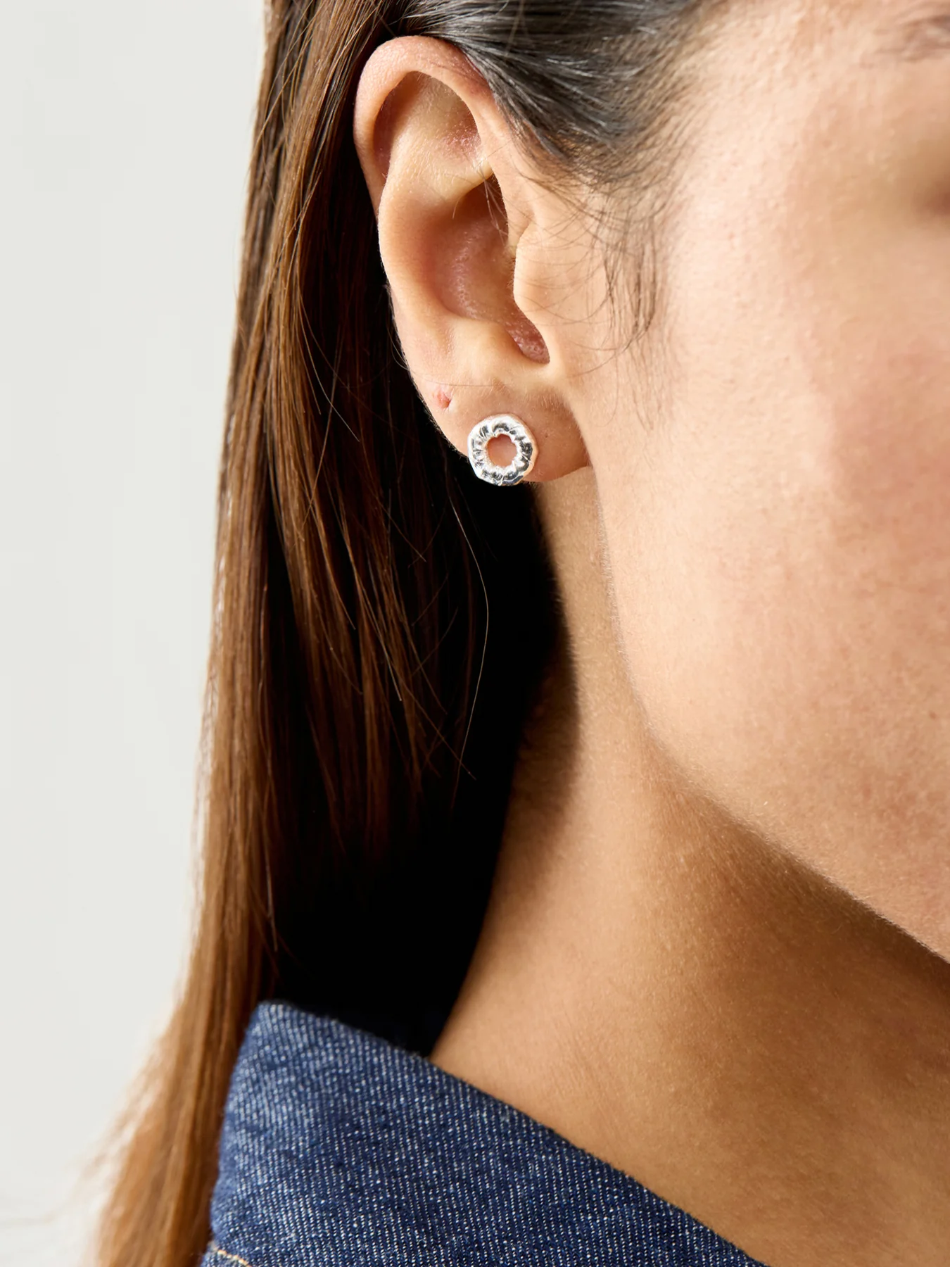 Silence Earrings Silver - Image 2