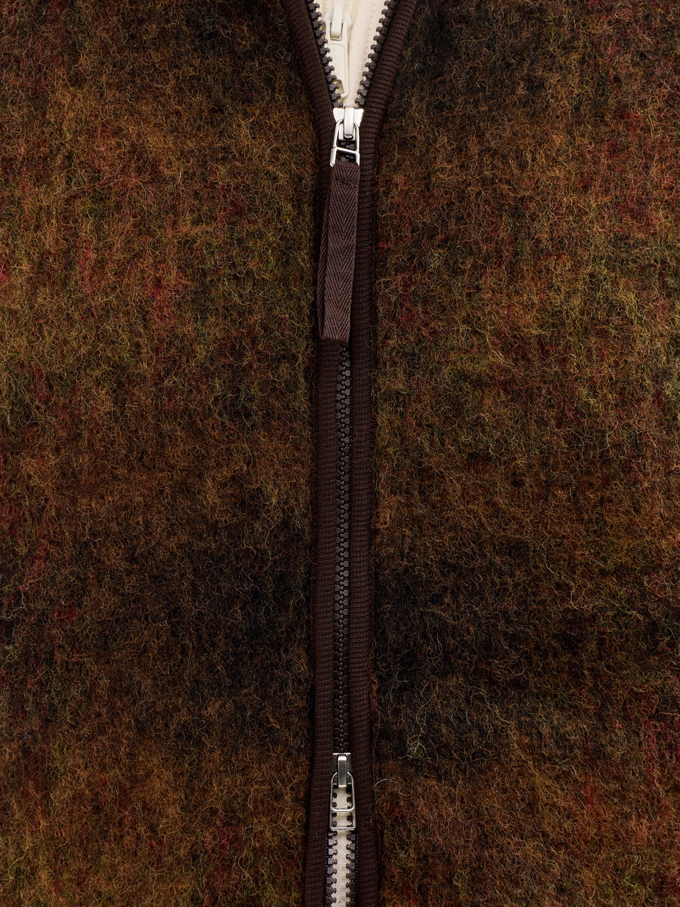 Climbing Gilet Brown - Image 3