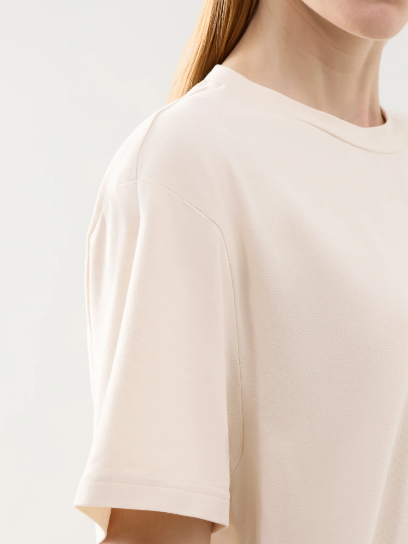 Leighton Boyfriend Tee Beige - Image 3