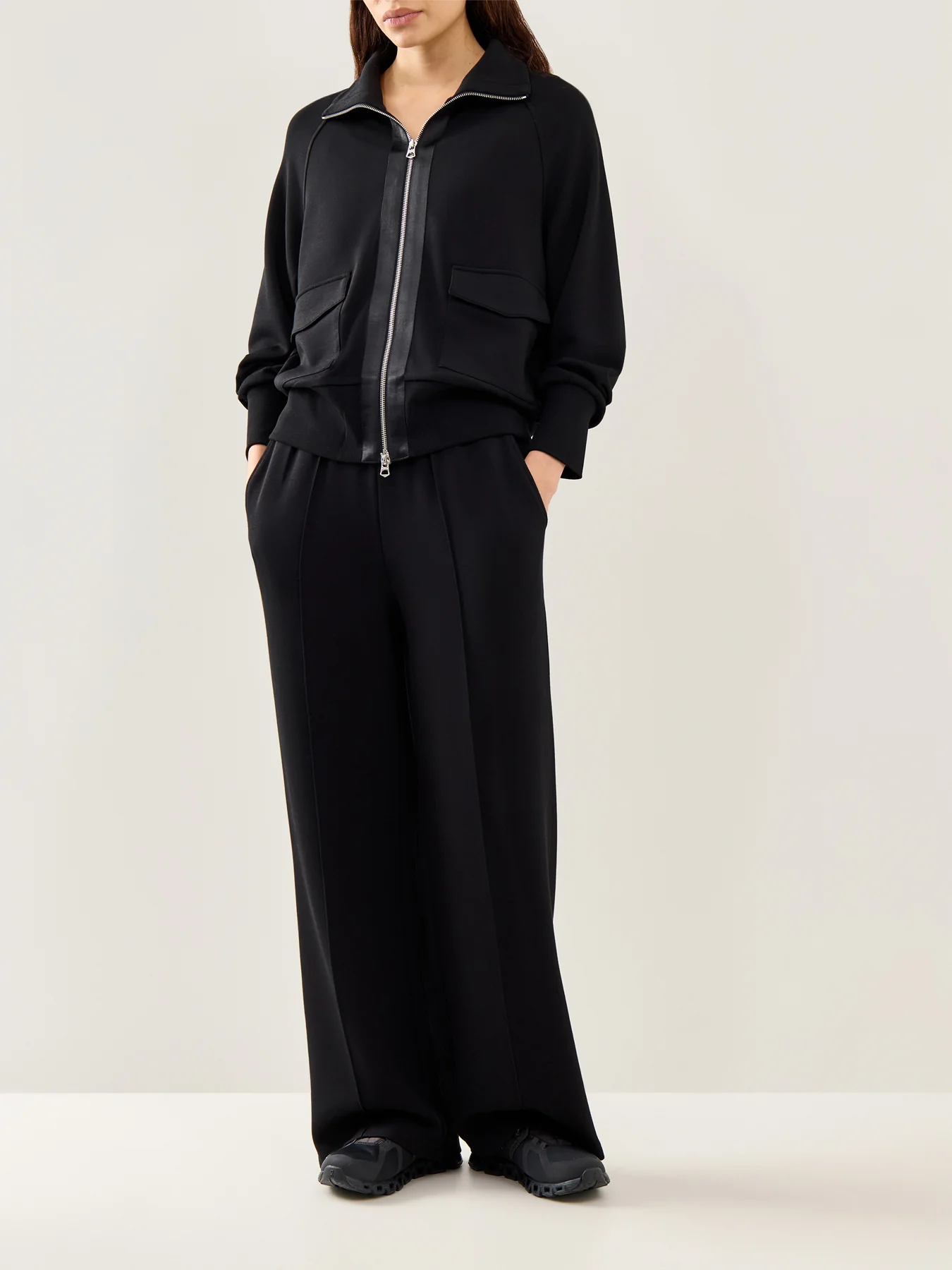 Roxbury Zip Through Black - Image 2