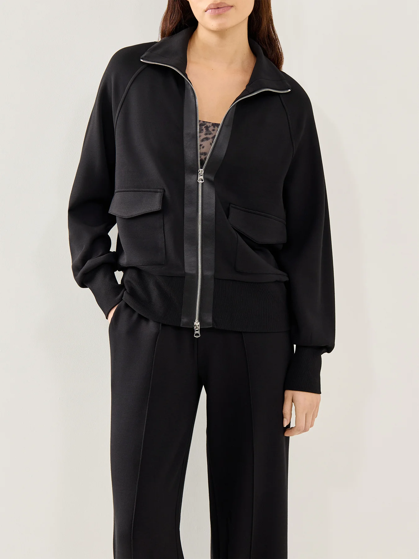 Roxbury Zip Through Black - Image 4