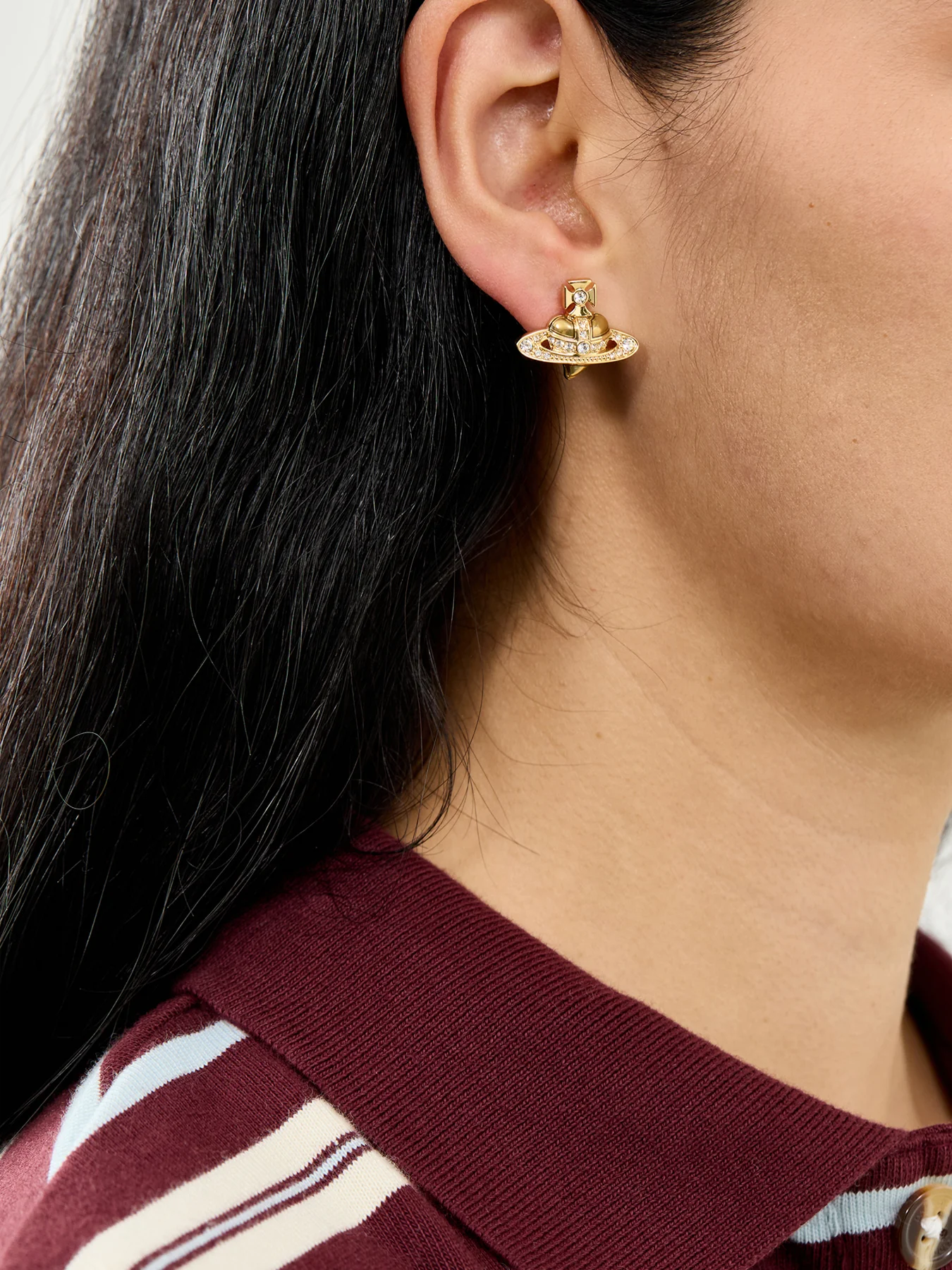 Crystal Heart Earrings Gold - Image 2