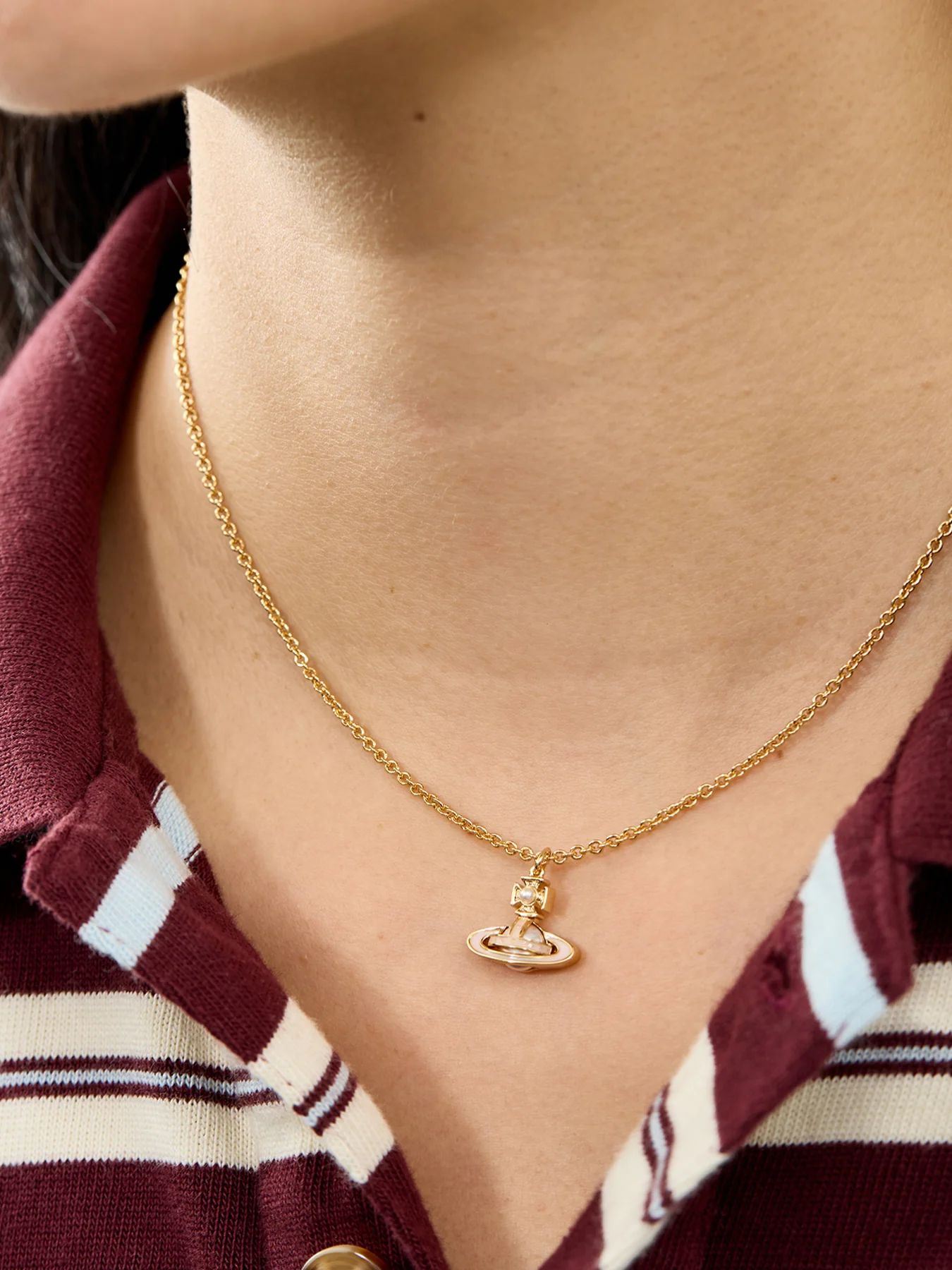 Orb Pearl Pendant Necklace Gold - Image 2