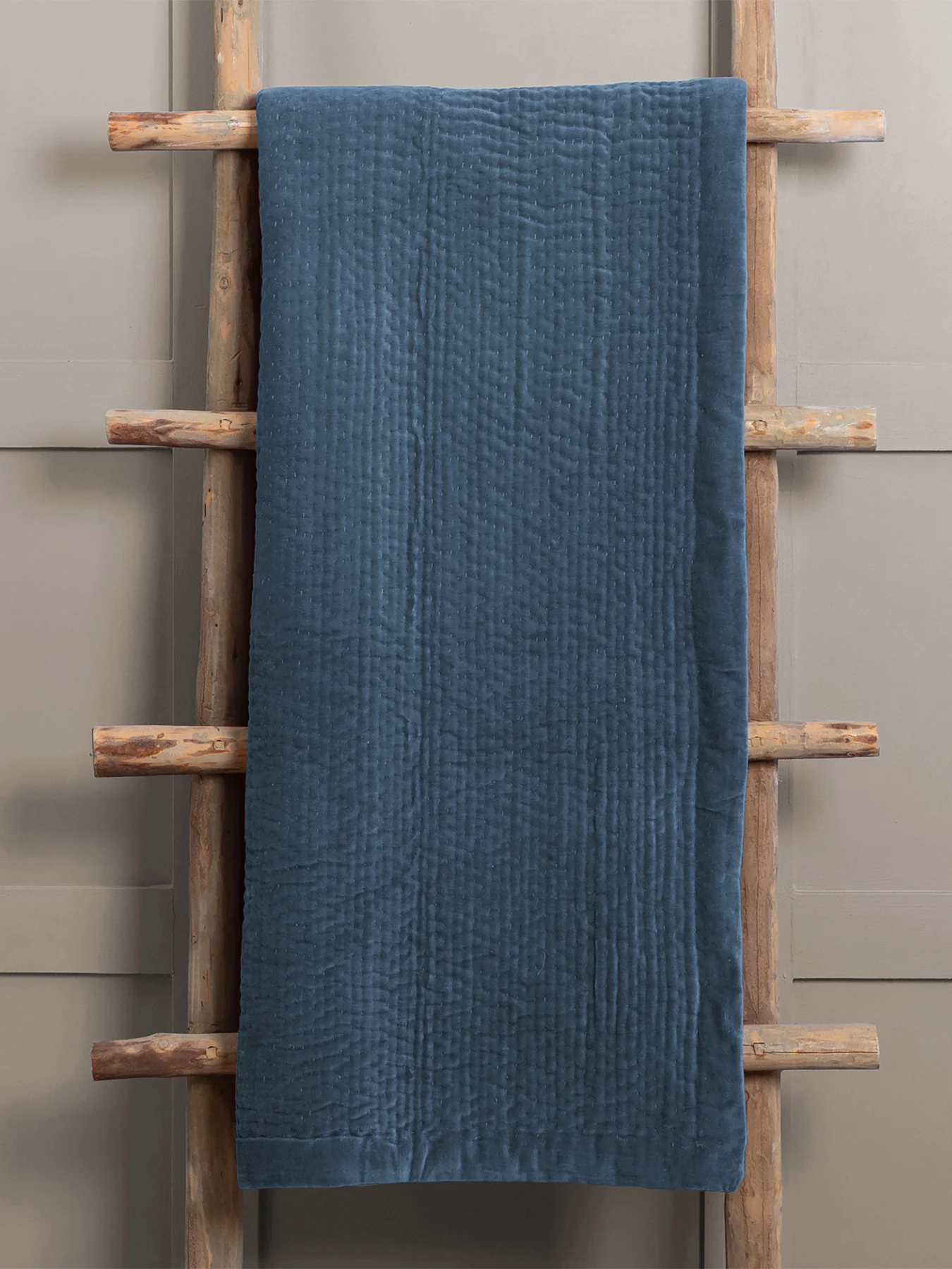 Haze Velvet Throw 140x220cm Bluebell - Image 2