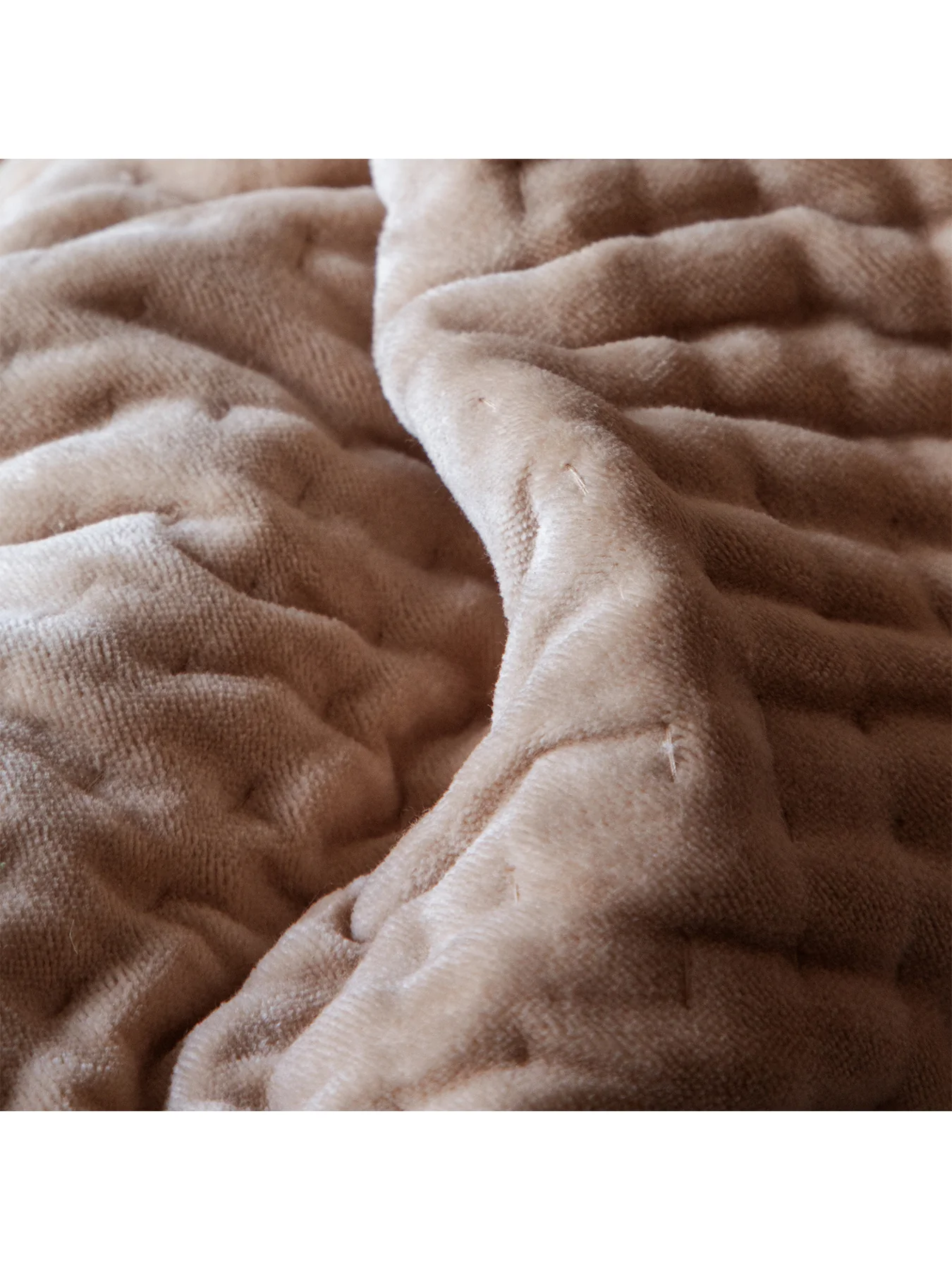 Haze Velvet Throw 140x220cm Coral - Image 4