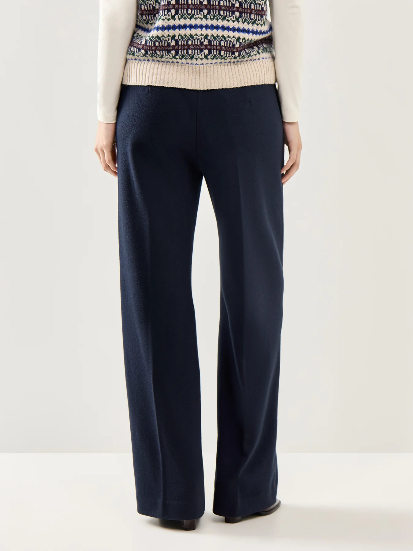 Zelota Straight Wide Leg Trouser Navy - Image 5