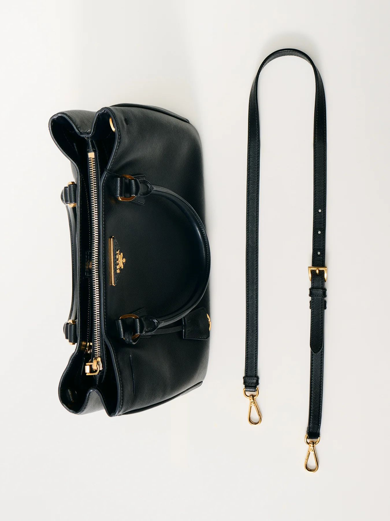 Vintage Prada Saffiano Executive Tote Medium Black - Image 5